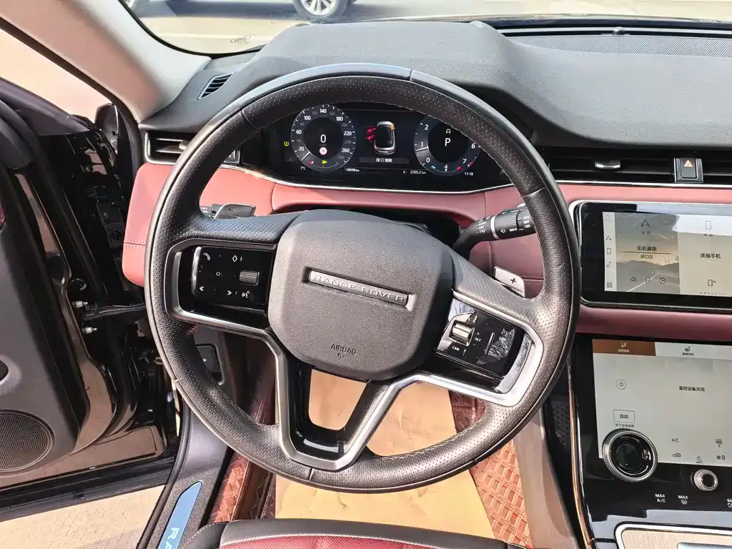 Land Rover Evoque — фото 6