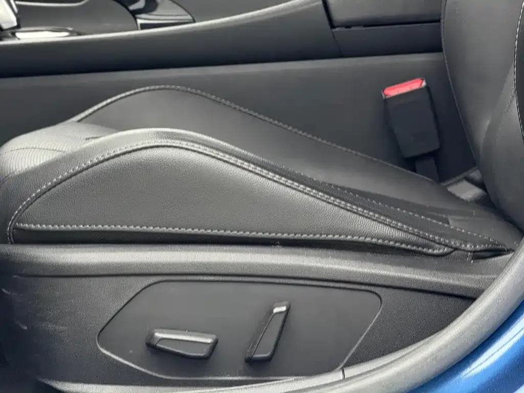 Hyundai Elantra 2021 из CN, фото 10