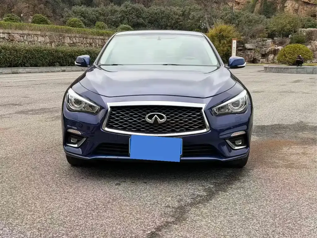 Infiniti Q50L — фото 5