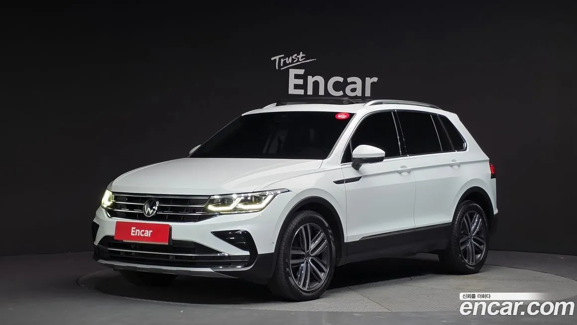 Volkswagen Tiguan — фото 1