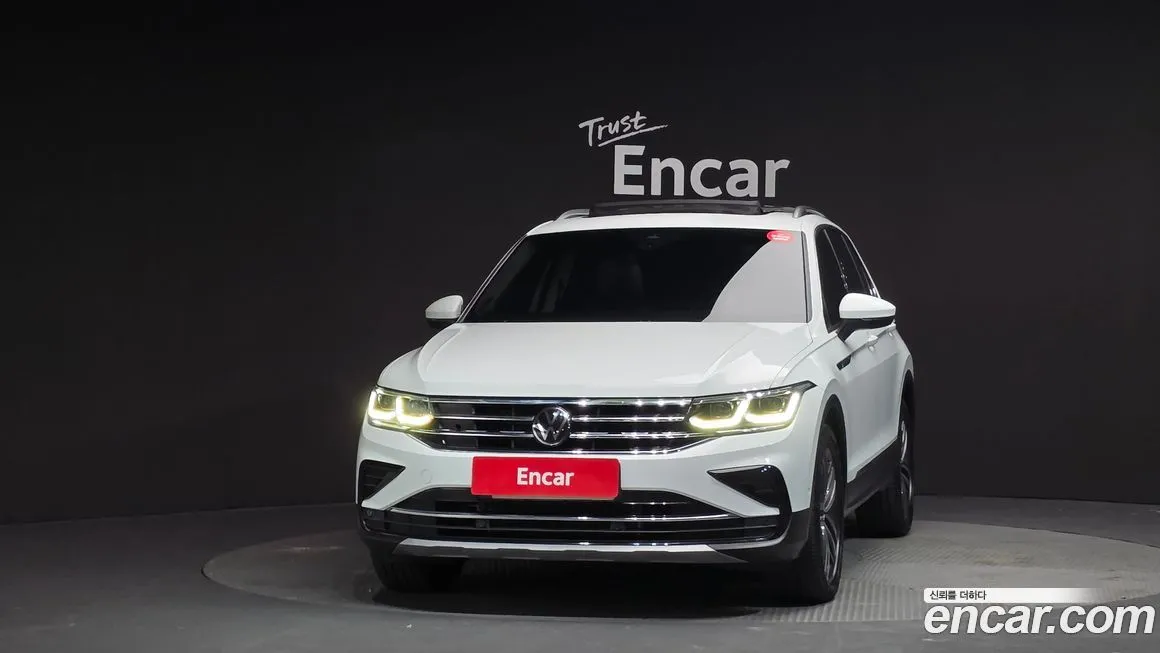 Volkswagen Tiguan — фото 7
