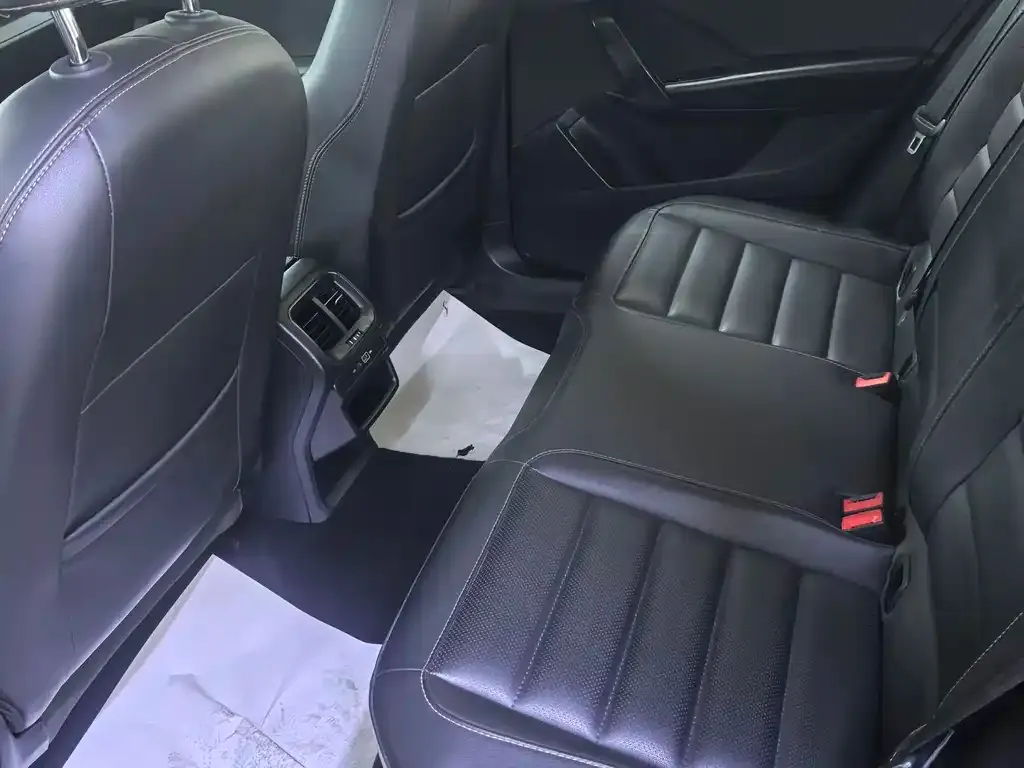 Volkswagen Tharu 2023 из CN, фото 6