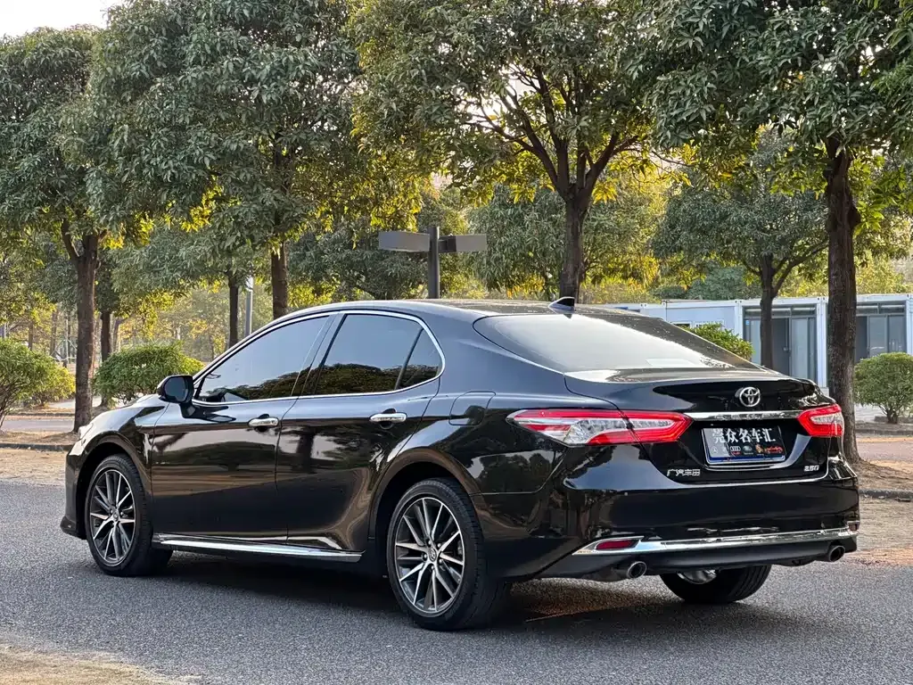 Toyota Camry 2023 из CN, фото 6