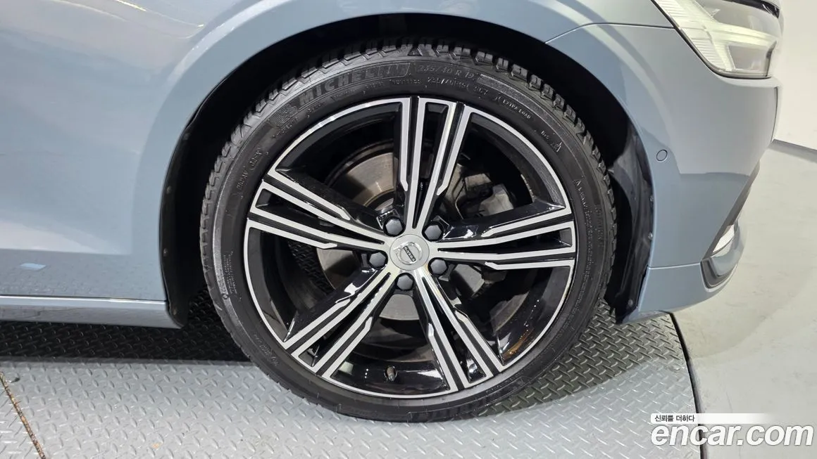Volvo S60 2022 из KR, фото 3