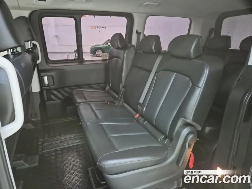 Hyundai Staria 2023 из KR, фото 8