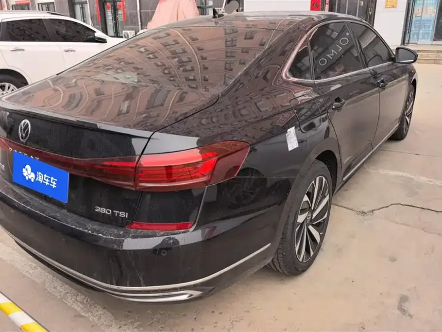 Volkswagen Passat — фото 10