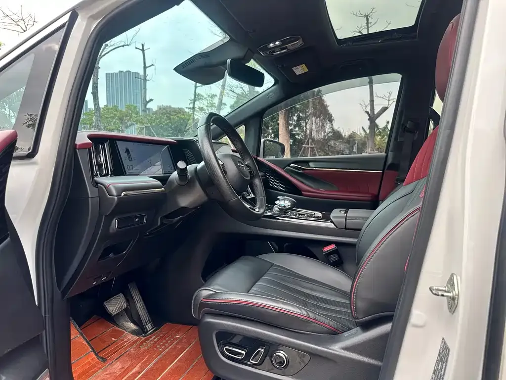 GAC Motor Trumpchi M8 — фото 4