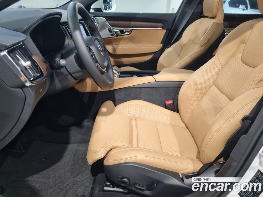 Volvo V90 2025 из KR, фото 3