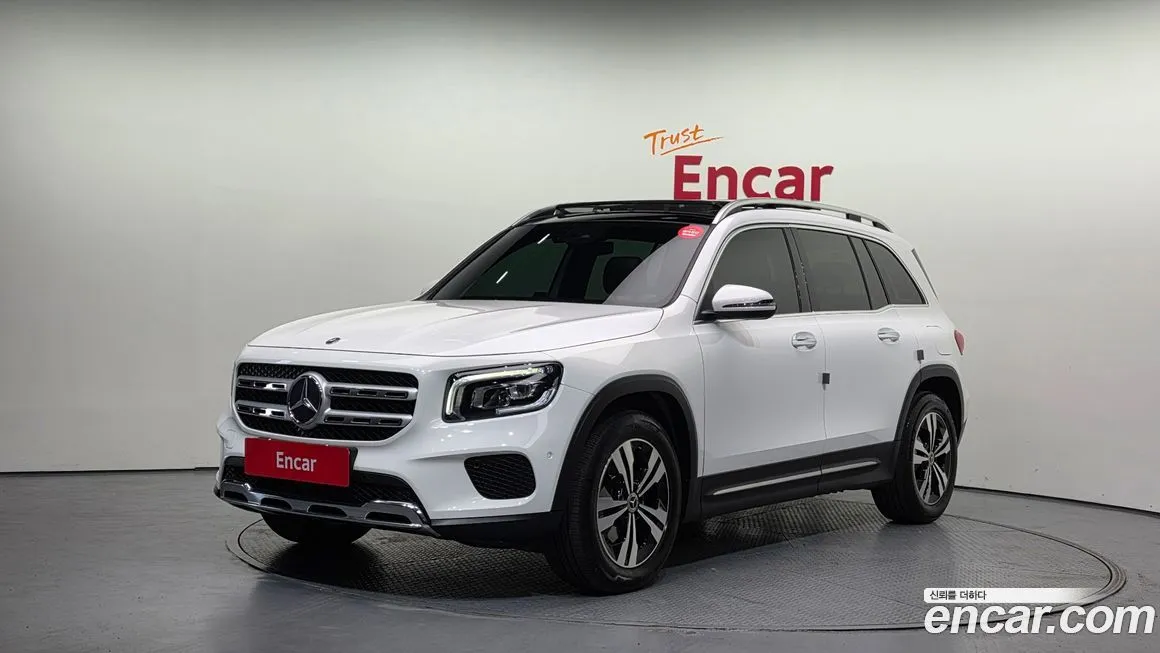 Mercedes-Benz GLB-Class — фото 1