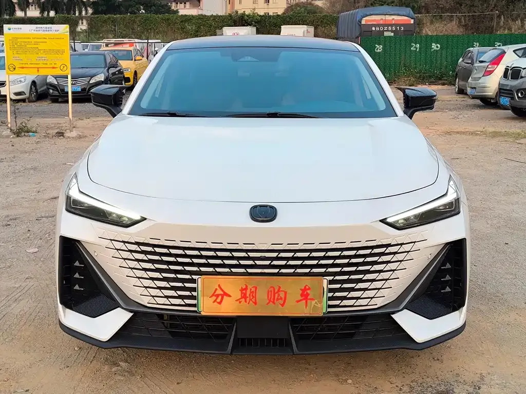 Changan UNI-V iDD