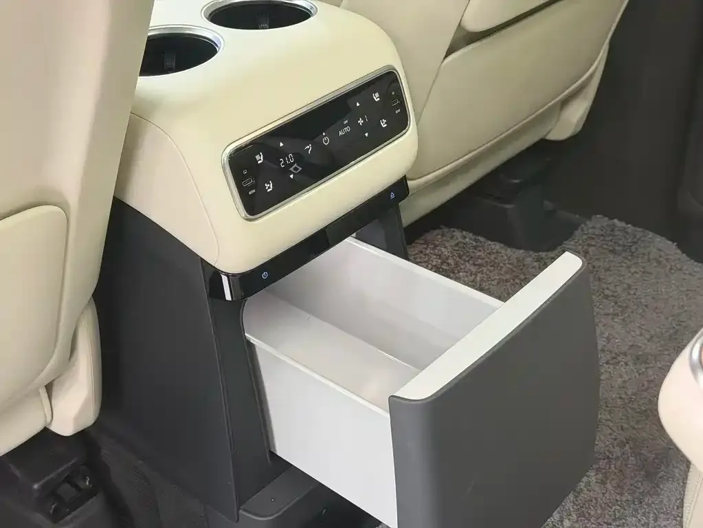 Li Auto MEGA 2024 из CN, фото 3