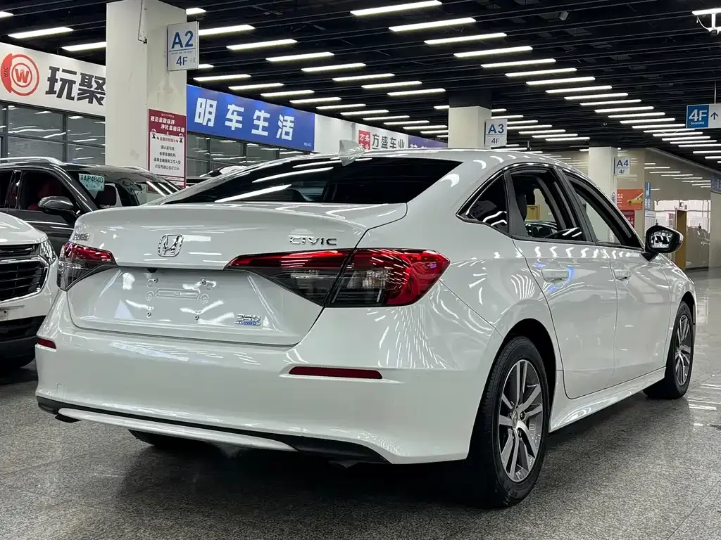 Honda Civic — фото 9