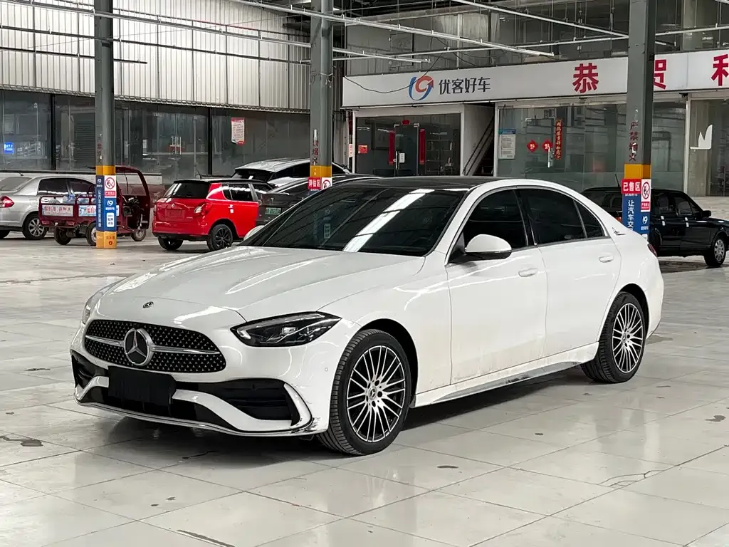 Mercedes-Benz C-Class — фото 1