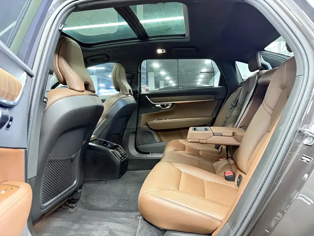 Volvo S90 — фото 3