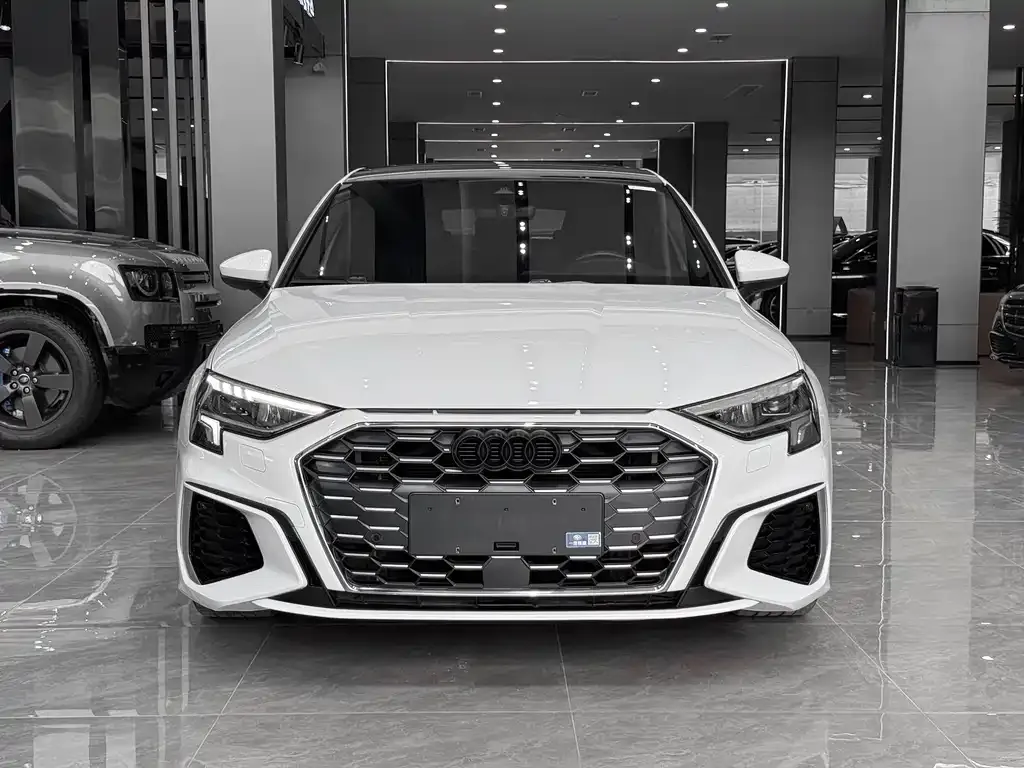 Audi A3 — фото 2