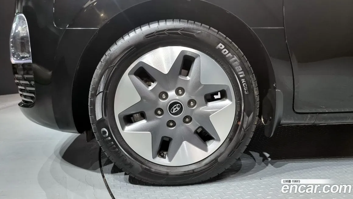 Hyundai Staria 2022 из KR, фото 2