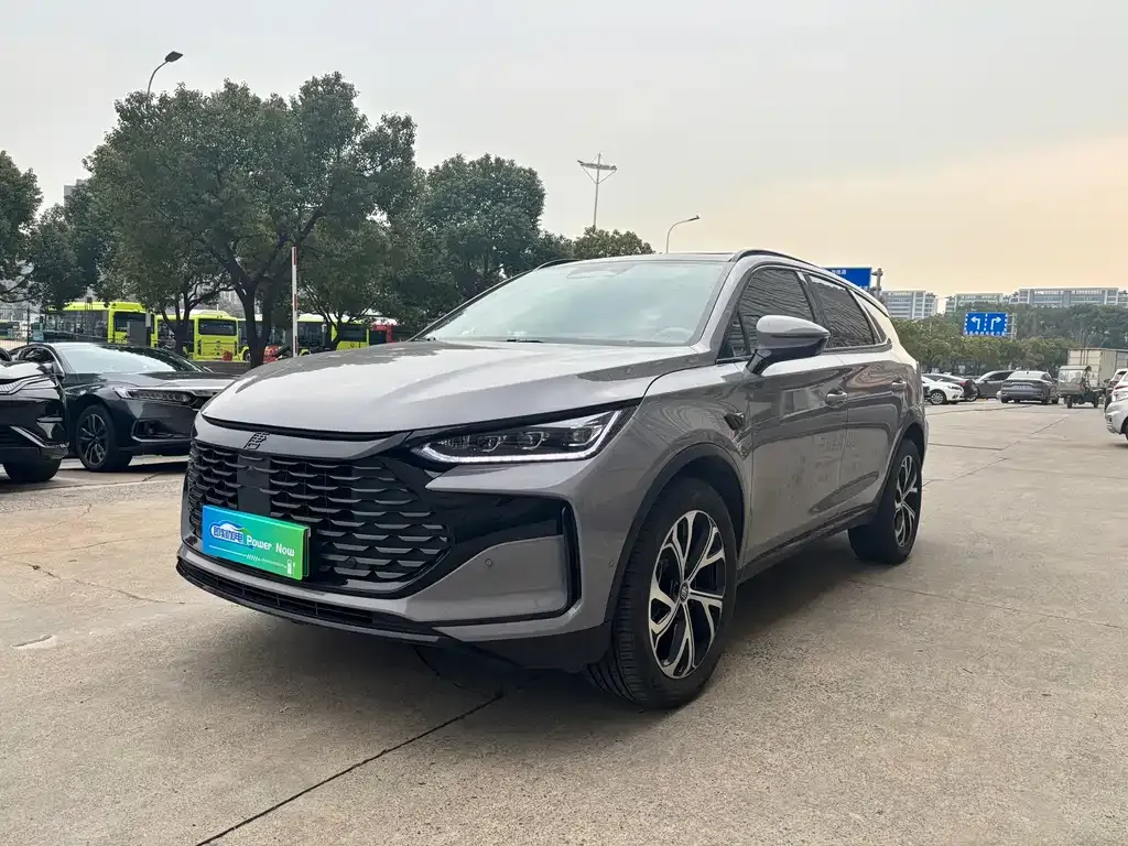 BYD Tang New Energy — фото 1
