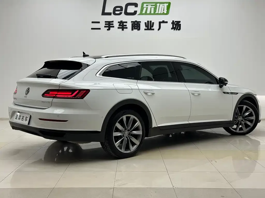 Volkswagen CC 2024 из CN, фото 8
