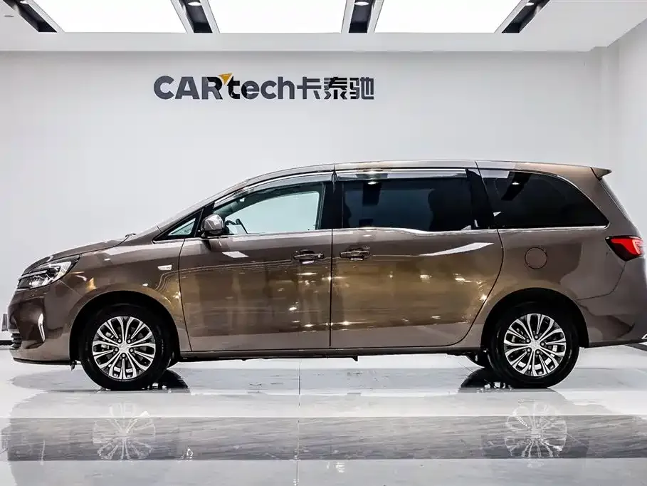 Buick GL8 2021 из CN, фото 4