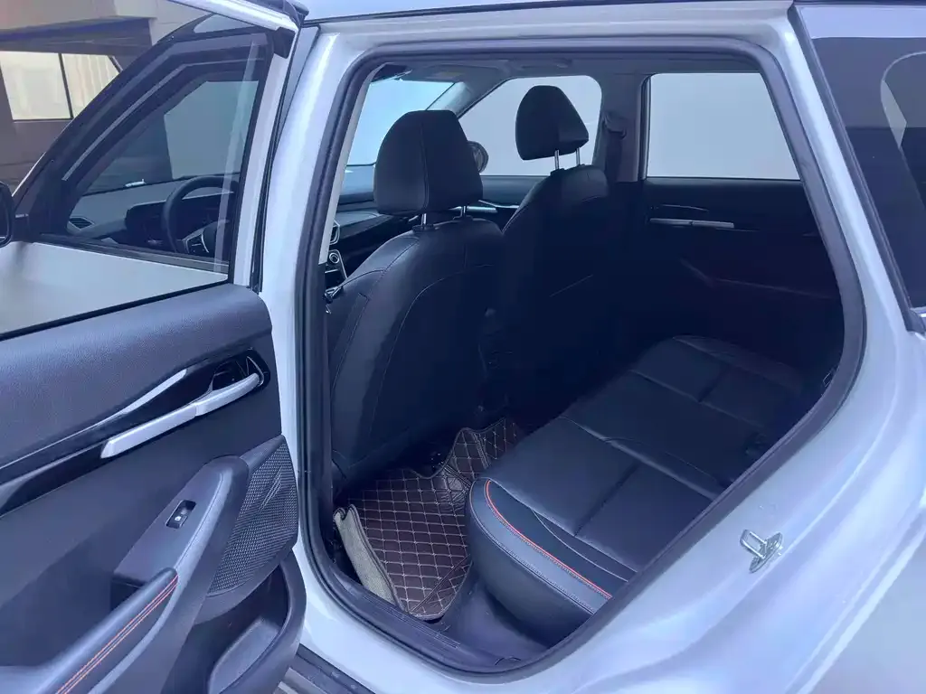 Kia Seltos 2023 из CN, фото 8