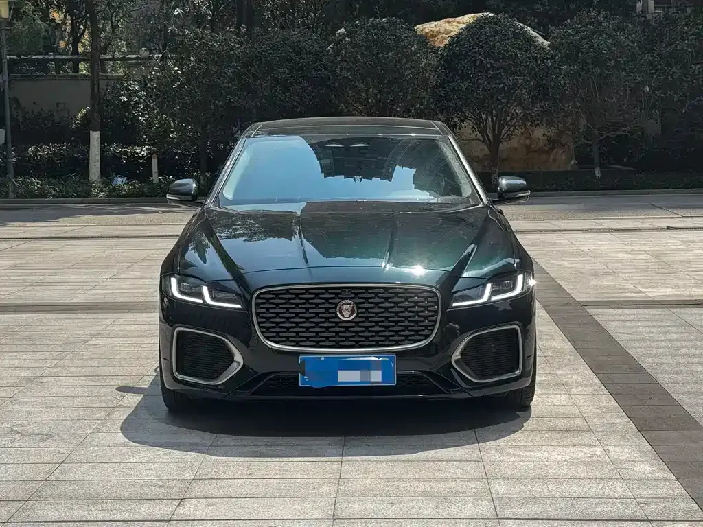 Jaguar XFL — фото 2