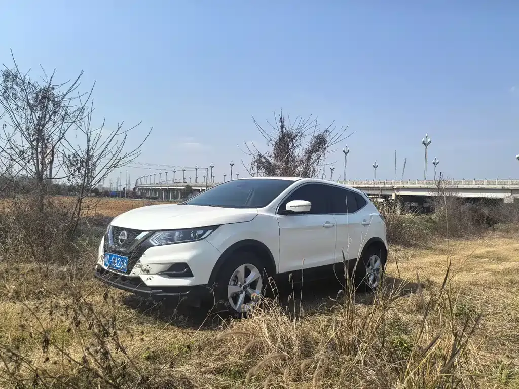 Nissan Qashqai — фото 5