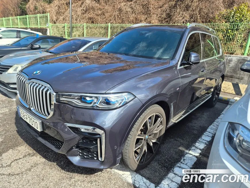 BMW X7