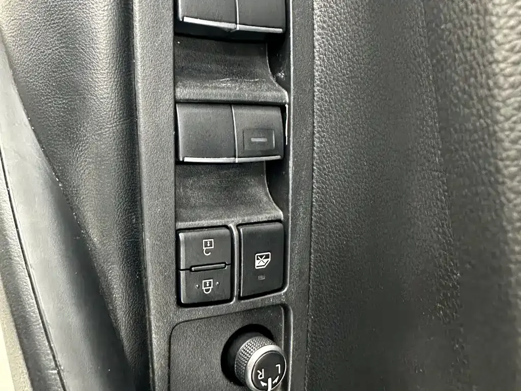 Toyota Corolla — фото 8