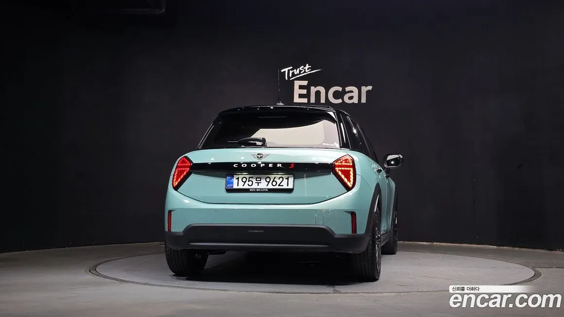 Mini Cooper 2025 из KR, фото 9