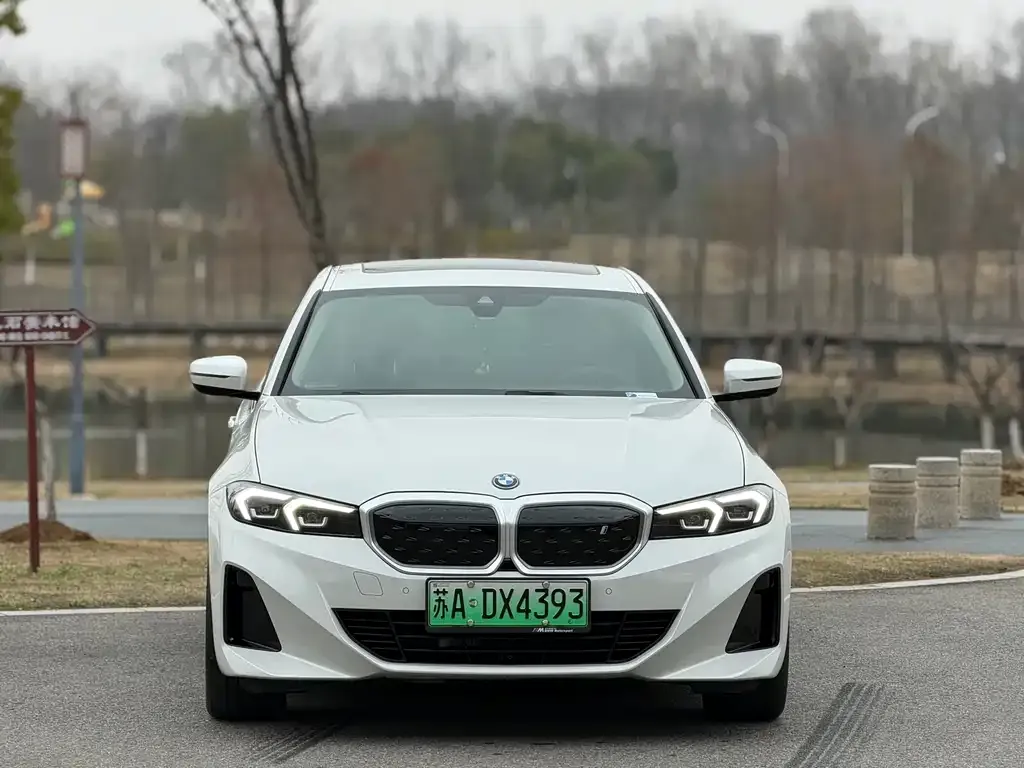BMW i3 2023 из CN, фото 2