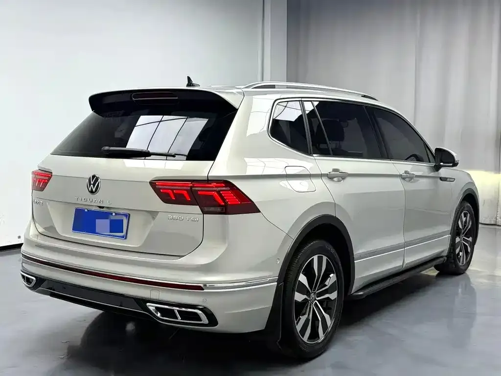 Volkswagen Tiguan L — фото 4