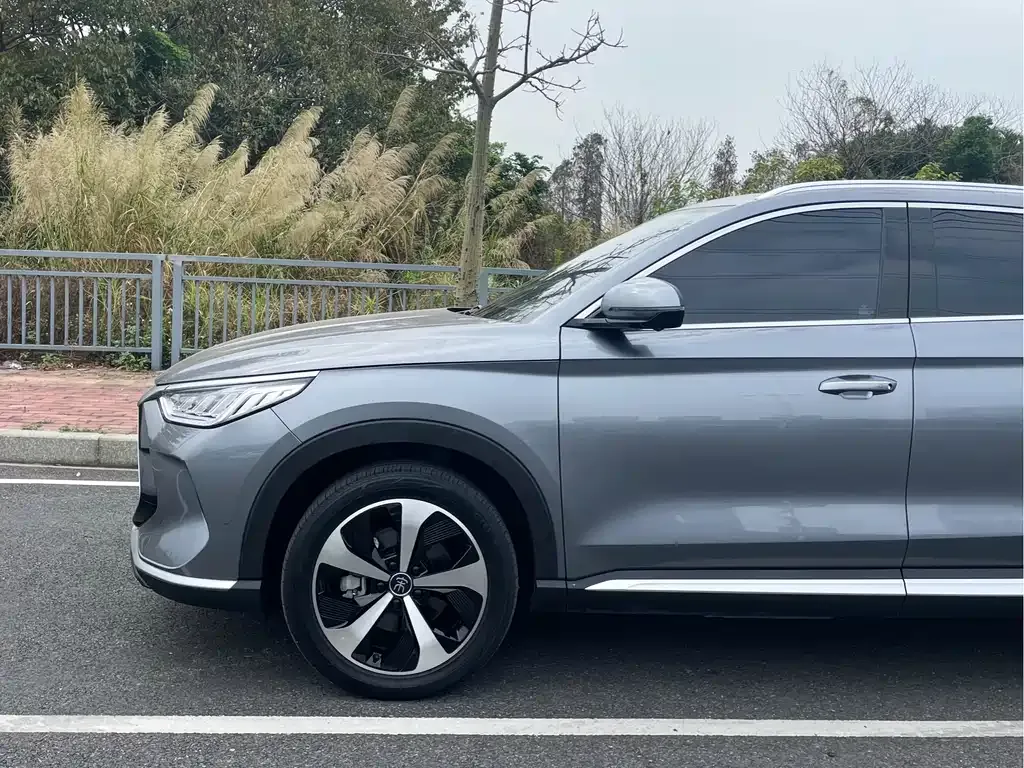 BYD PLUS New Energy — фото 8