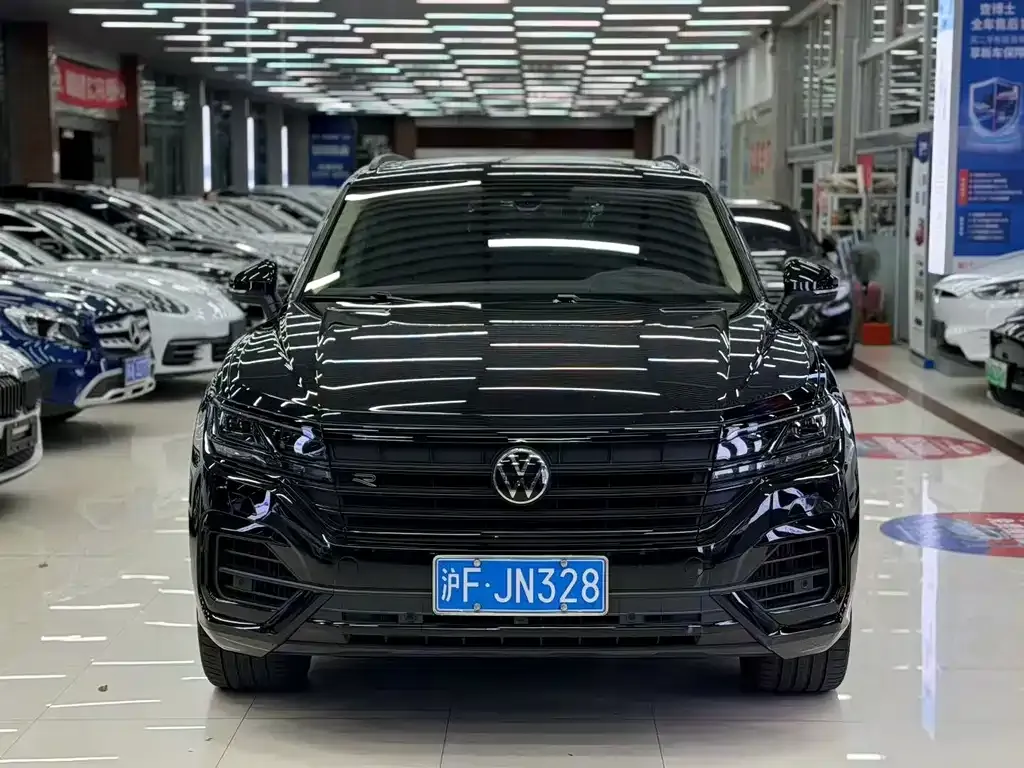 Volkswagen Touareg 2023 из CN, фото 10