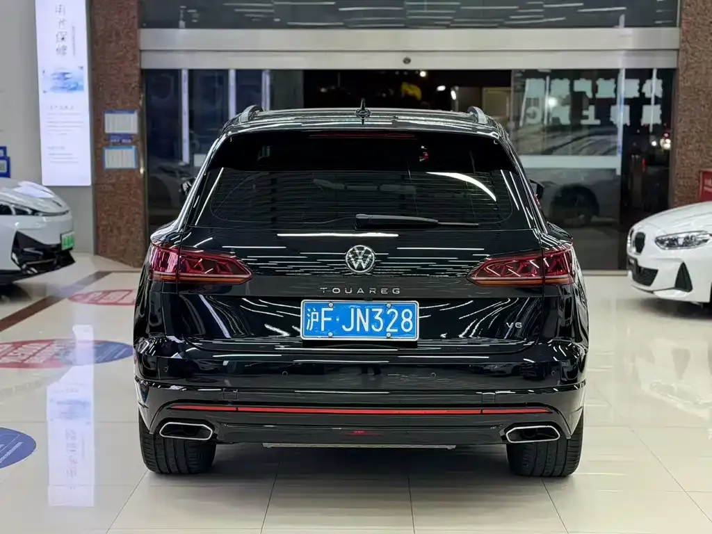 Volkswagen Touareg 2023 из CN, фото 2
