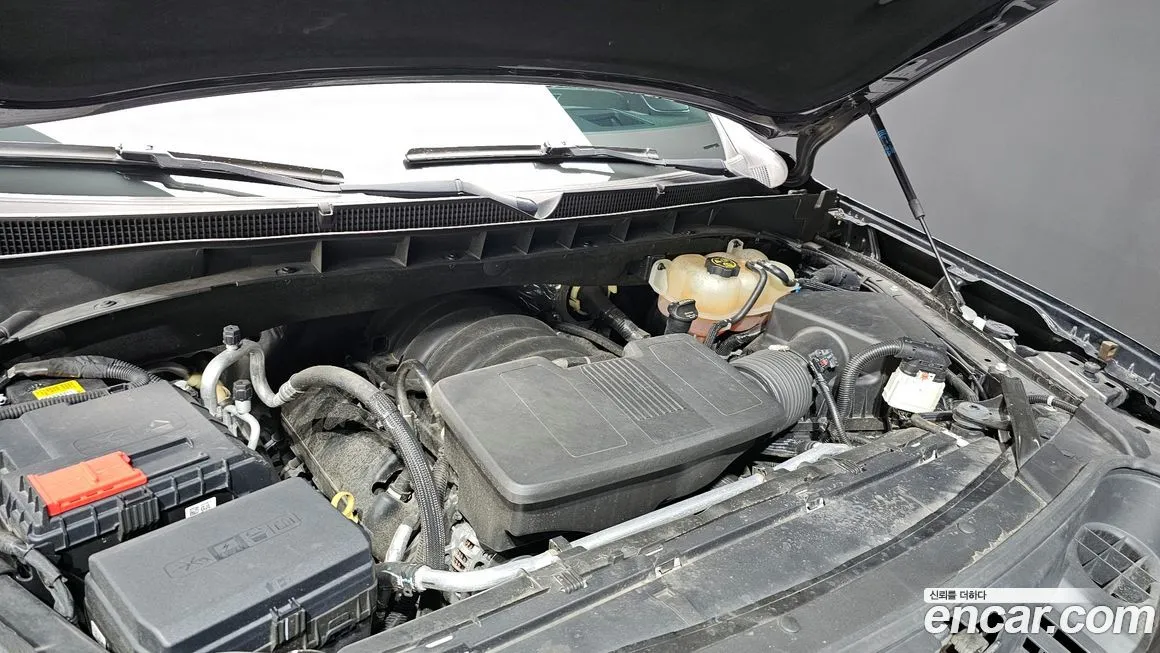 Cadillac Escalade 2022 из KR, фото 8