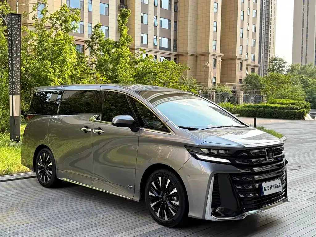 Toyota Vellfire 2025 из CN, фото 4