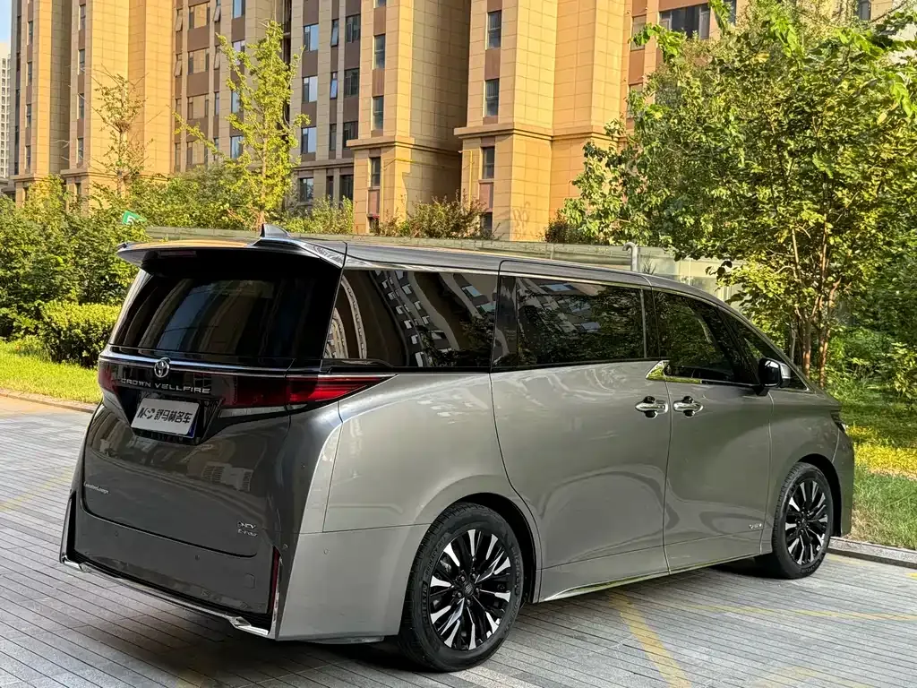 Toyota Vellfire 2025 из CN, фото 5