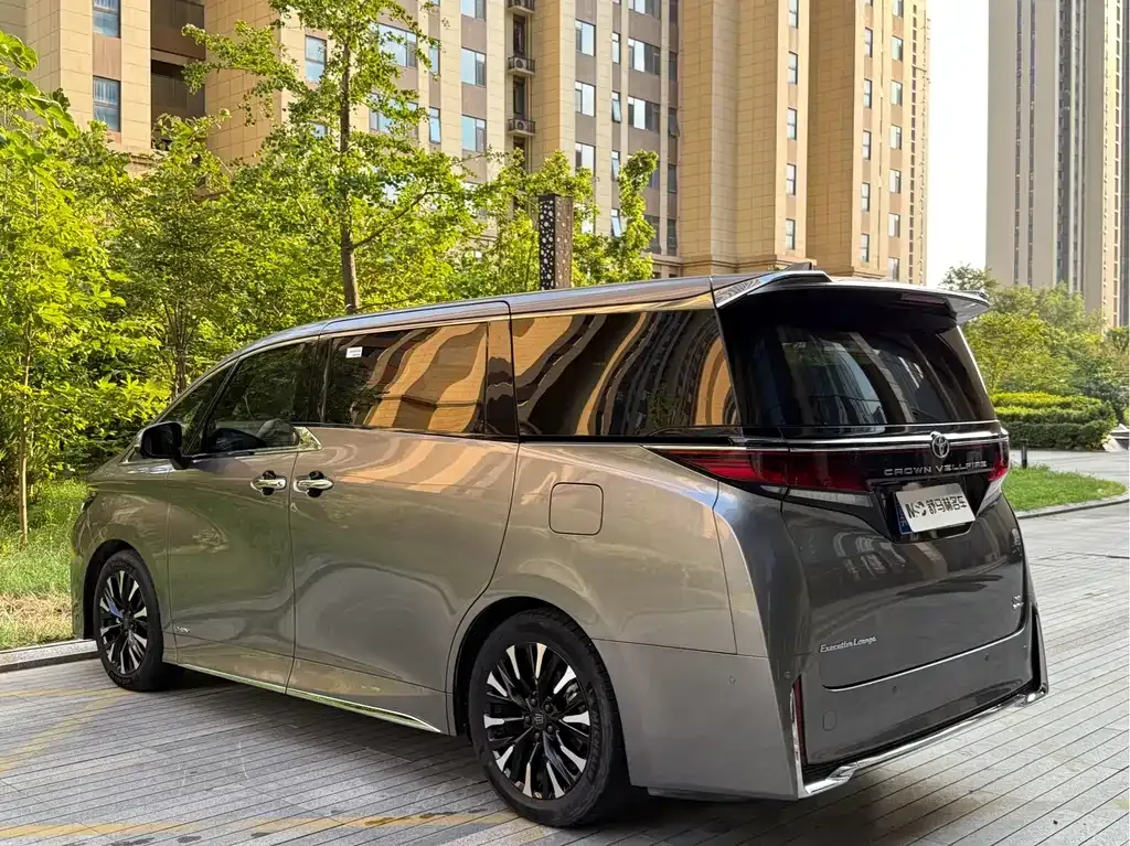 Toyota Vellfire 2025 из CN, фото 7