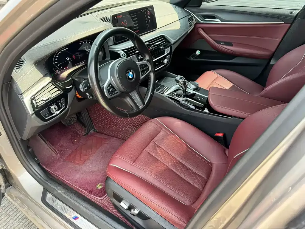 BMW 5 Series — фото 4