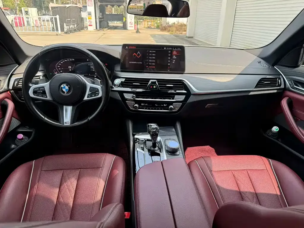 BMW 5 Series — фото 2