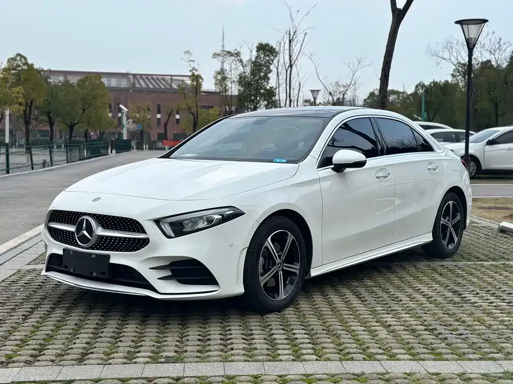 Mercedes-Benz A-Class — фото 1