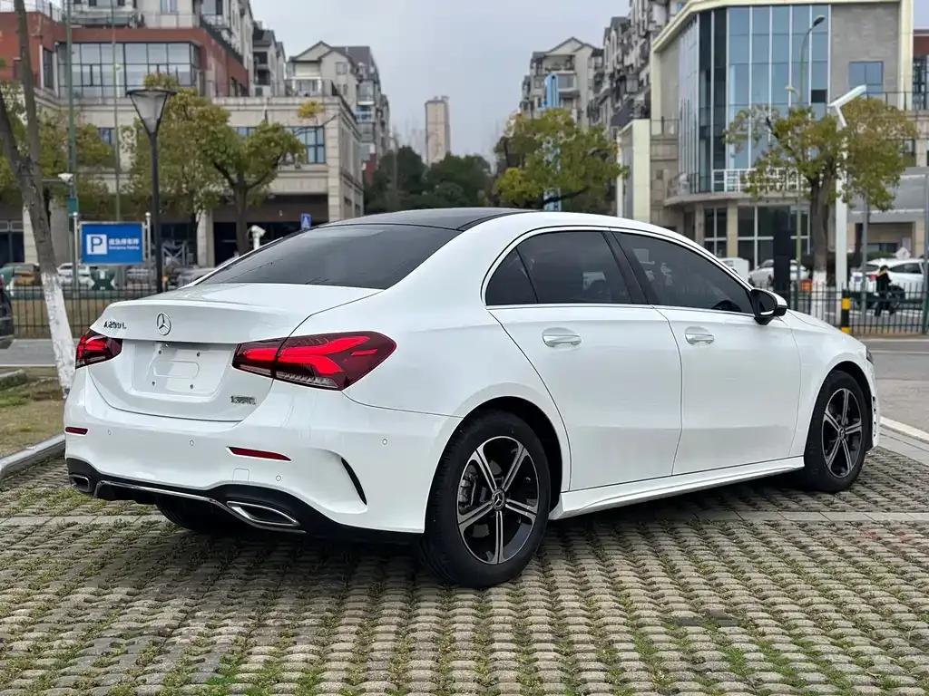 Mercedes-Benz A-Class — фото 3
