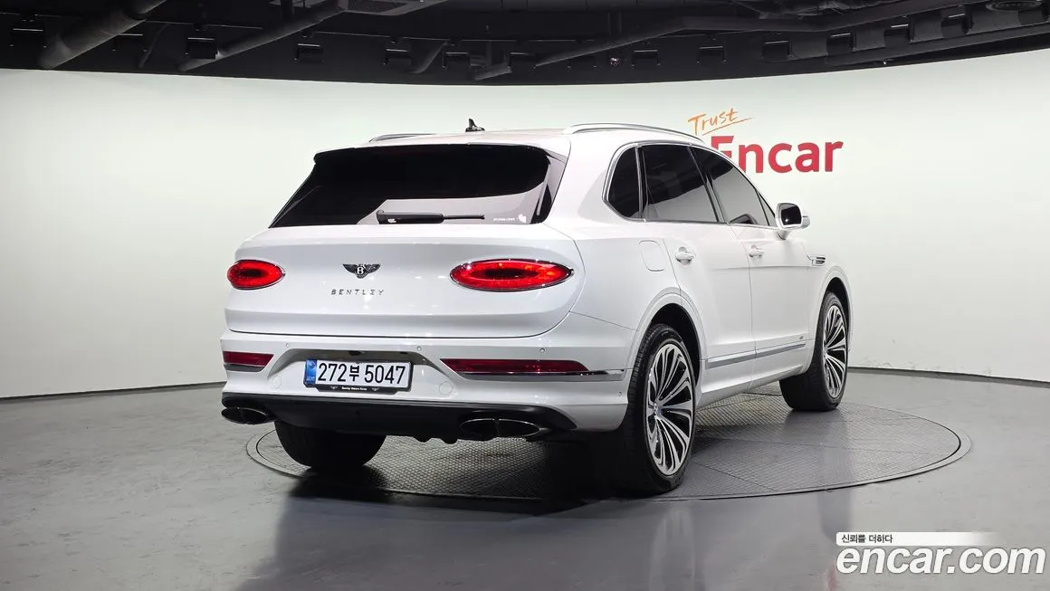 Bentley Bentayga 2022 из KR, фото 8