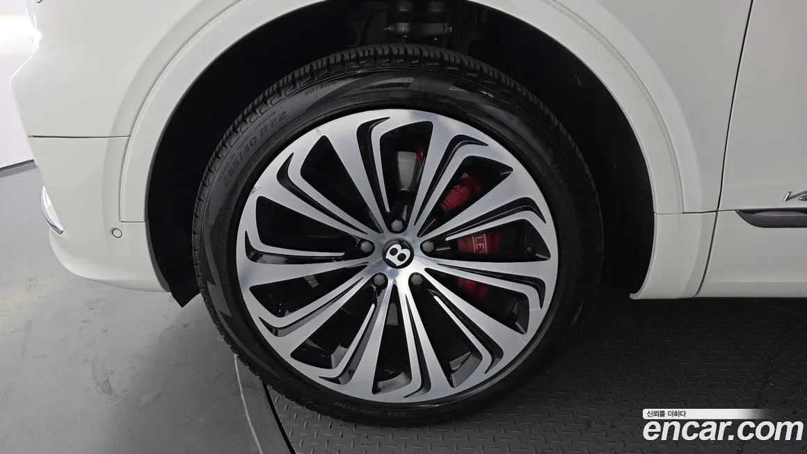 Bentley Bentayga 2022 из KR, фото 4