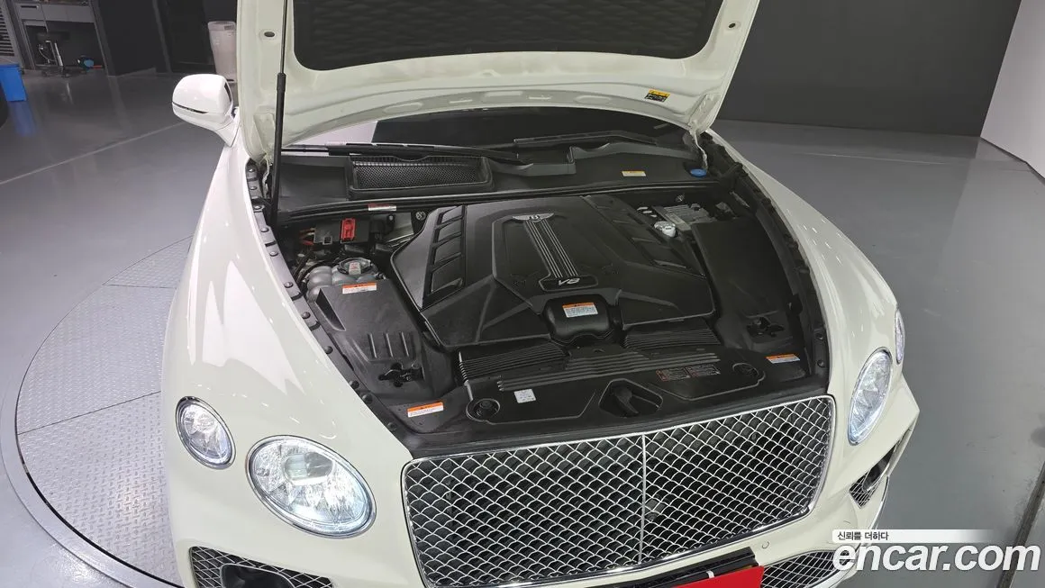 Bentley Bentayga 2022 из KR, фото 9
