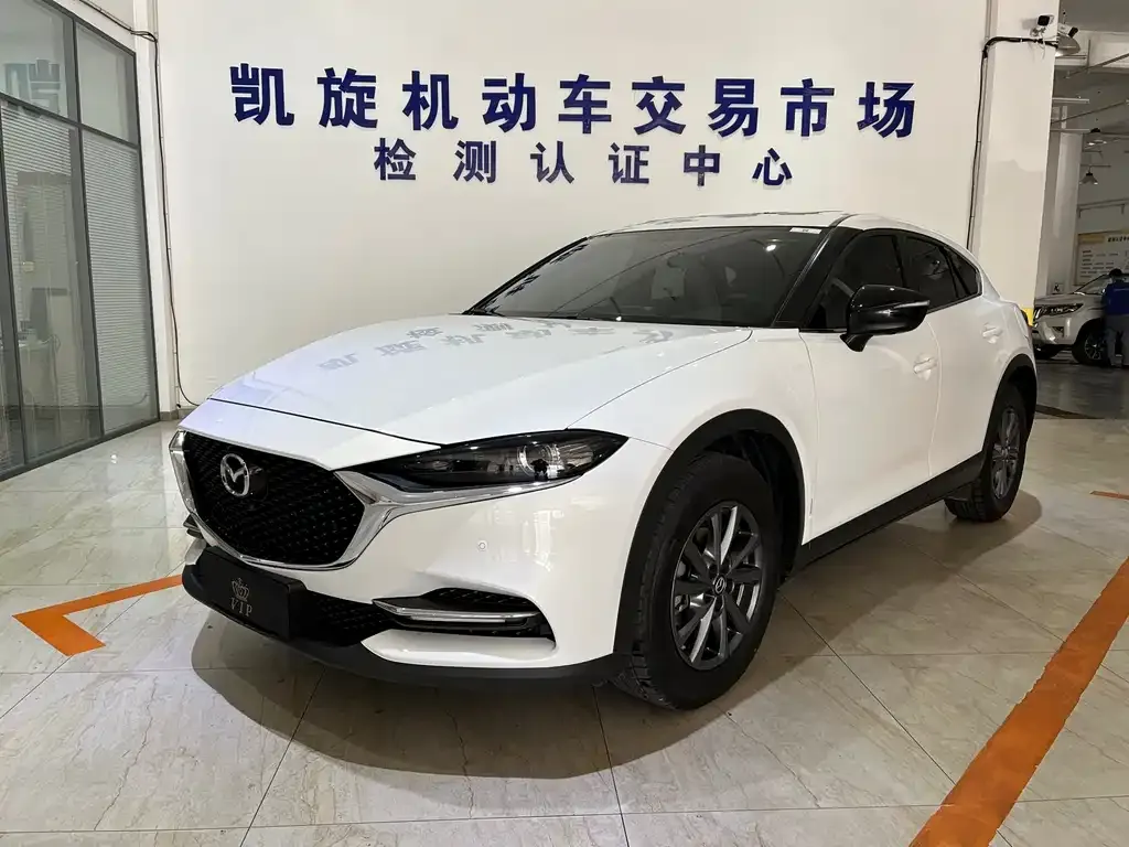 Mazda CX-4 2023 из CN, фото 1