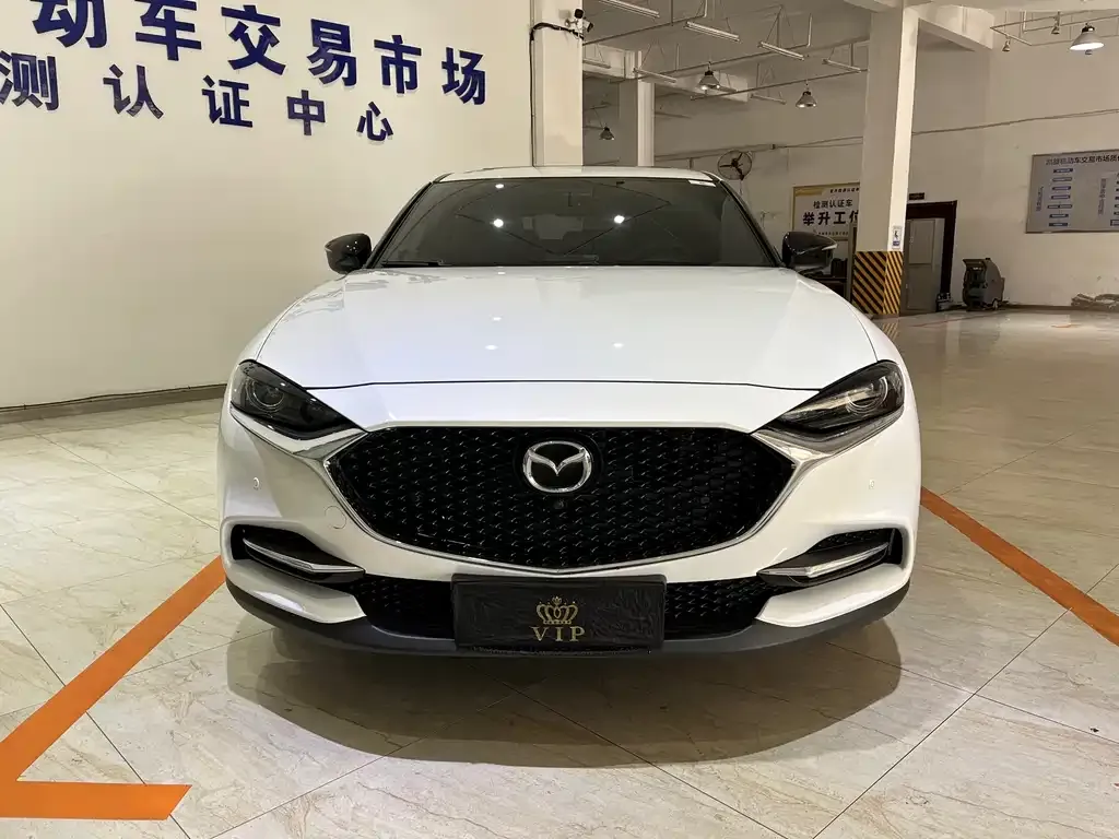 Mazda CX-4 2023 из CN, фото 4
