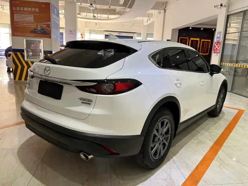 Mazda CX-4 2023 из CN, фото 7