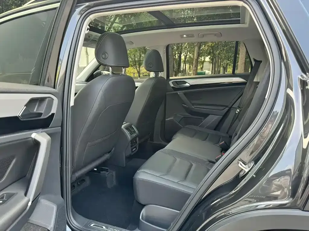 Volkswagen Tayron 2021 из CN, фото 4