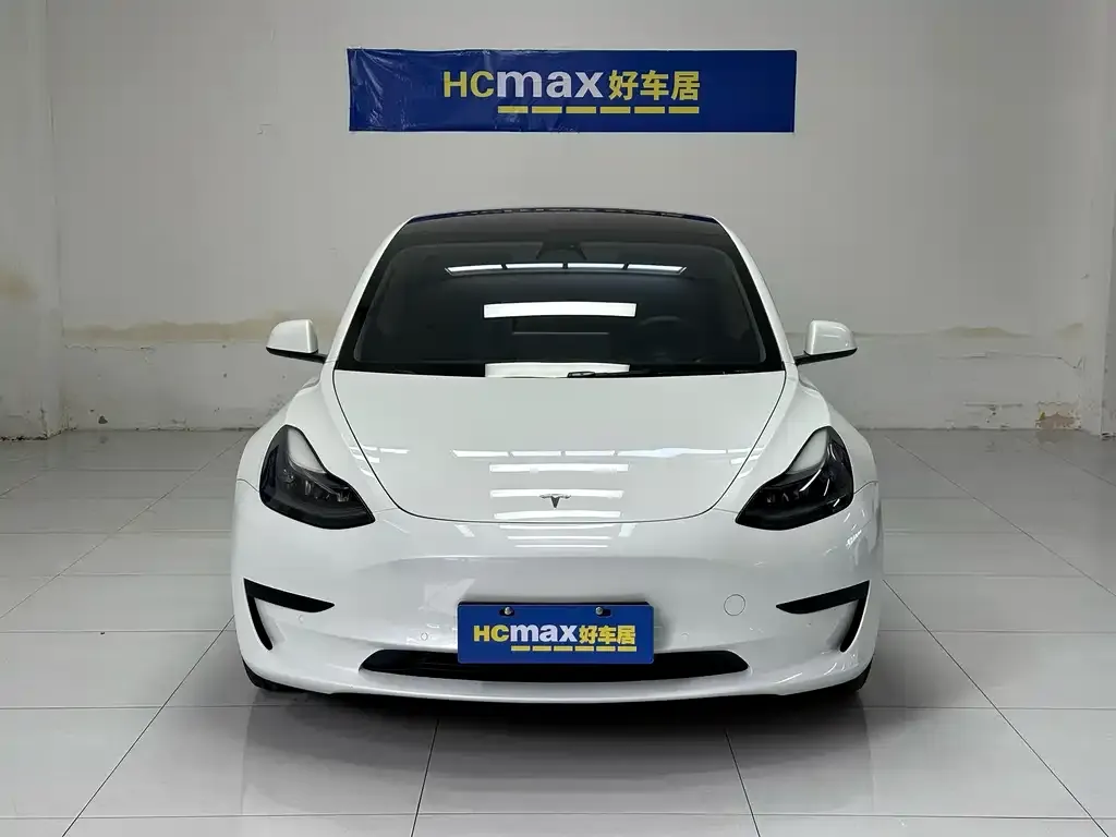 Tesla Model 3 — фото 10